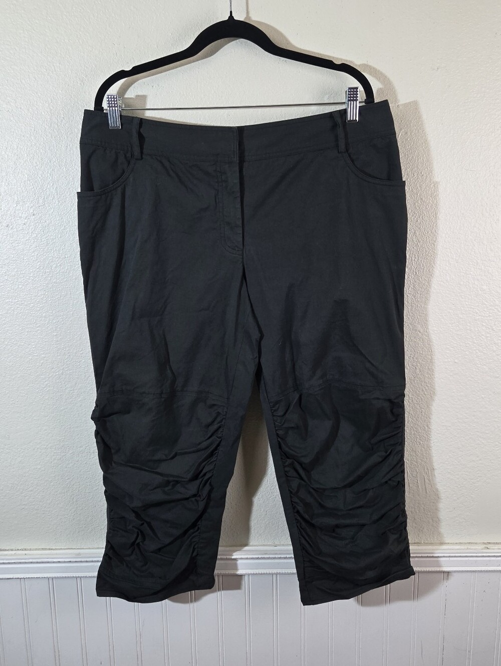 Doncaster Womens 14 Black Stretch Capri Pants Ruched Hem Pull On Casual Crop